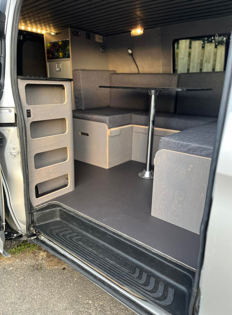 kit banquette en U classique finition huilée grise et coussins anthracite pour vito w447 L2H1